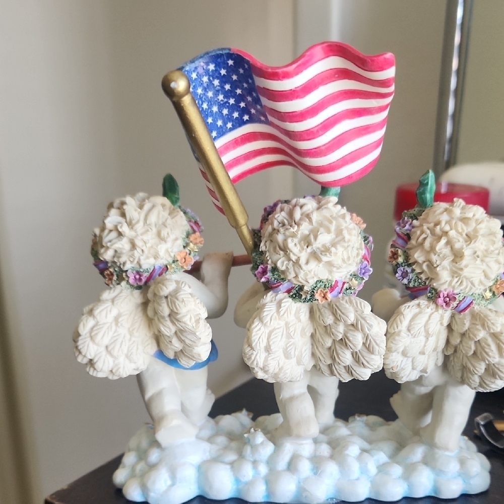 Vintage Dreamsicles Patriotic Angel Figurine American Flag - Picture 3 of 4